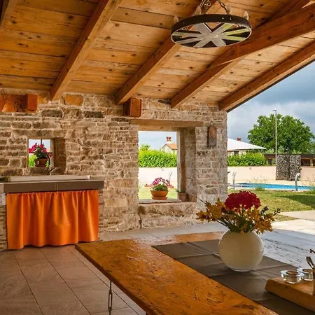 Villa Azzura - By Guide Buje