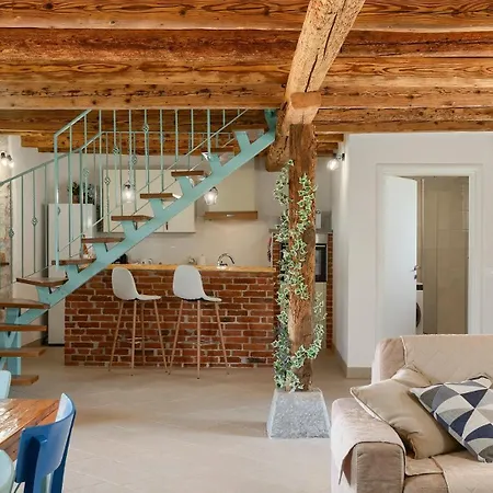 Villa Azzura - By Guide *